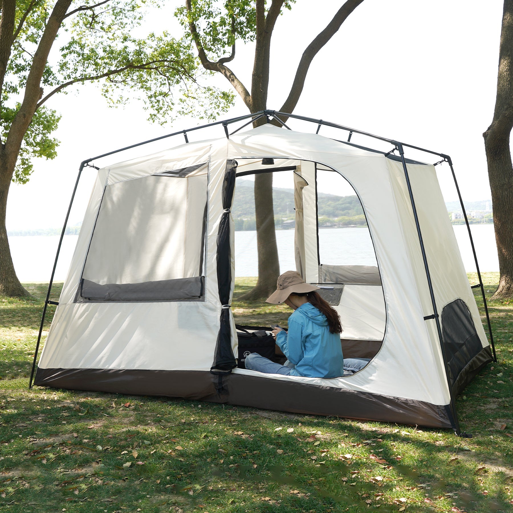 Large 6/8 Person Family Tent with Rainfly & Windproof